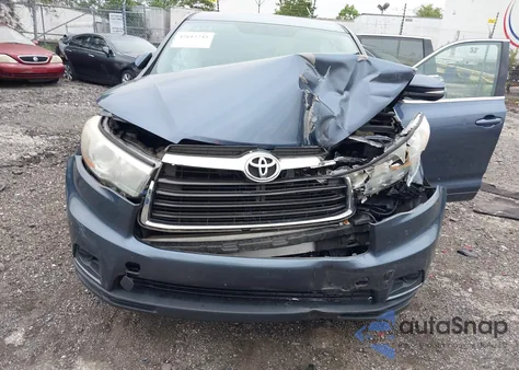 2015 Toyota Highlander Le V6 from USA, damaged, VIN 5TDBKRFH3FS073020